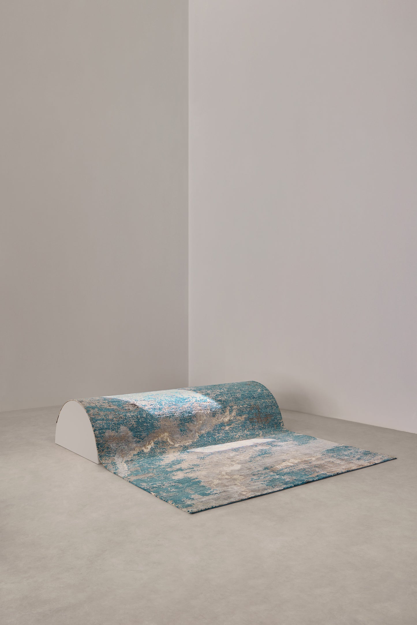 Kuatro Privilege Silver Blue