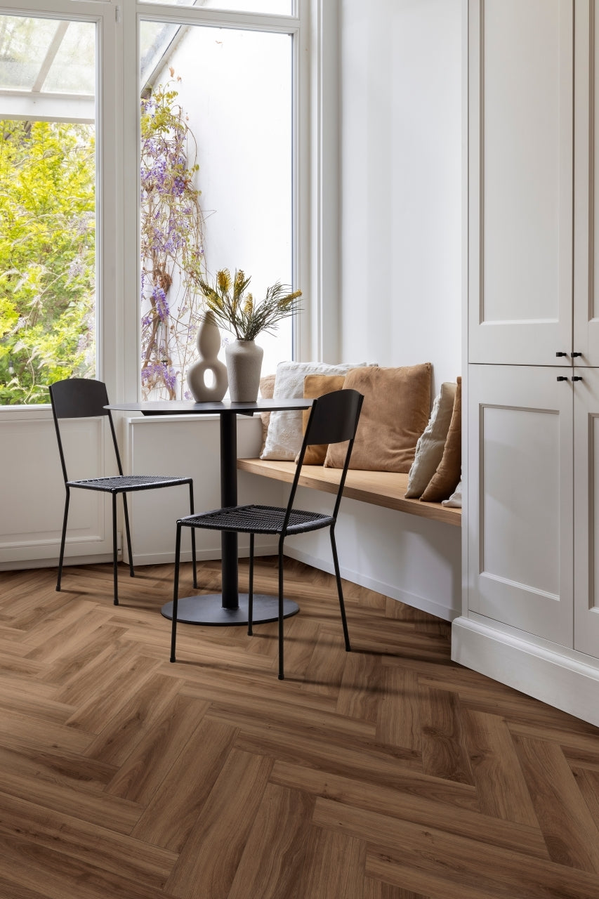 Moduleo LayRed Classic oak 24844 Herringbone